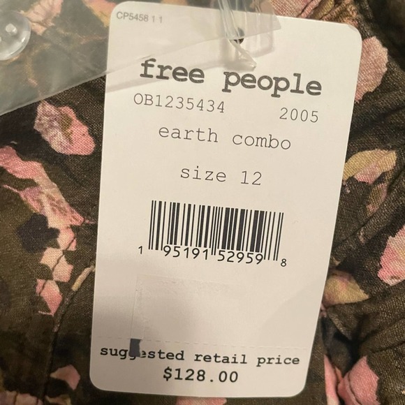 Free People Staying in Floral Jumper SZ 12 NWT MSRP $128 - Picture 2 of 7